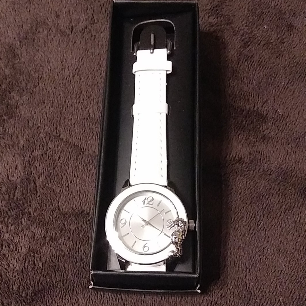 New Avon Woman's Watch